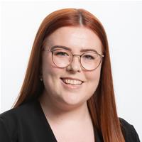 Headshot of Charlotte Martin